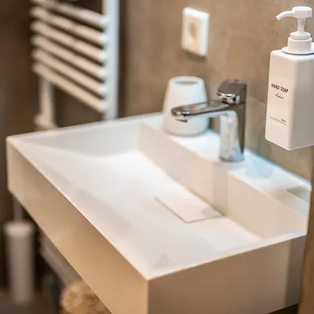 Apartament Am Tor - Zentral Im Viertel - Modern & Gross *