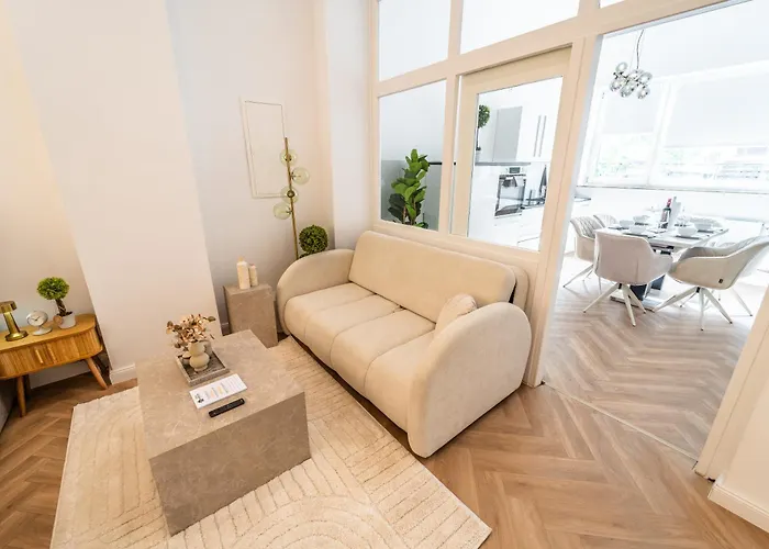 Am Tor - Zentral Im Viertel - Modern & Gross